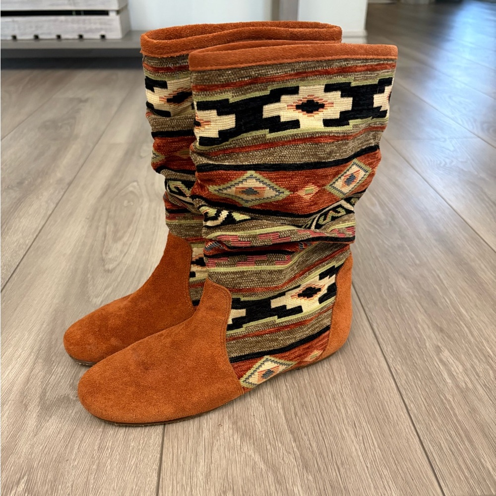 NWOT Vintage Texi Zodiac Suede Aztec Southwest Carpet Rug Tapestry Boots Size 6M